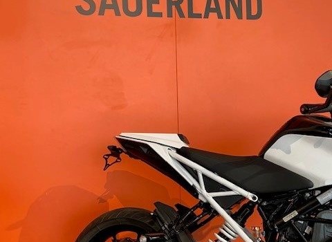 Gebrauchtmotorrad KTM 390 Duke - Bild 2