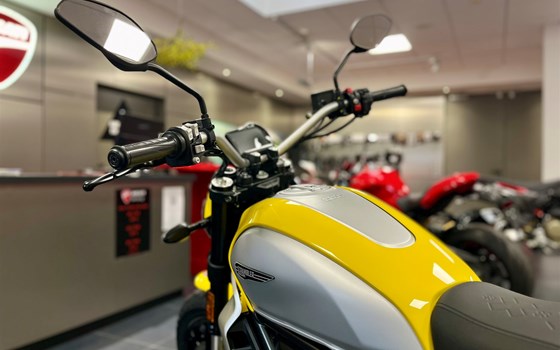 Gebrauchtmotorrad Ducati Scrambler Icon - Bild 8