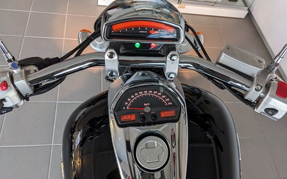 Gebrauchtmotorrad Suzuki Intruder M1800R - Bild 9