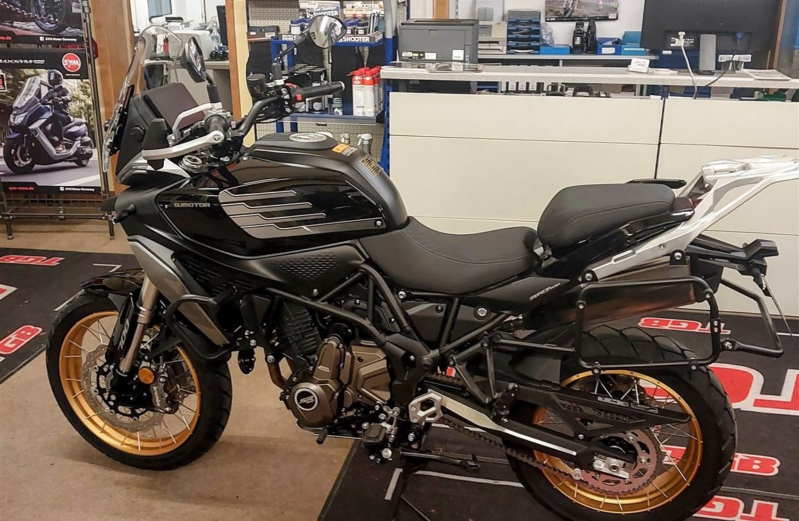 Angebot QJ Motor SRT 700 SX