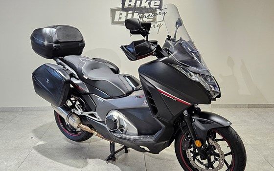 Gebrauchtmotorrad Honda Integra - Bild 1