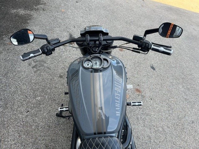 Harley-Davidson V-Rod Muscle VRSCF (Gunship Gray Sonderlackierung) - Bild 13