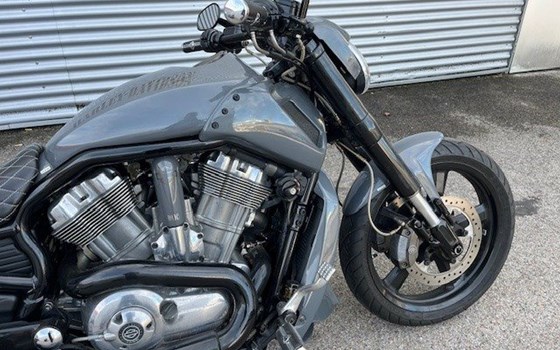 Gebrauchtmotorrad Harley-Davidson V-Rod Muscle VRSCF - Bild 2