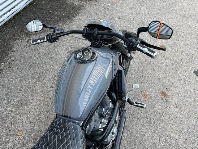 Harley-Davidson V-Rod Muscle VRSCF (Gunship Gray Sonderlackierung) - Bild 4