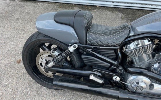 Gebrauchtmotorrad Harley-Davidson V-Rod Muscle VRSCF - Bild 6