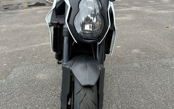 Gebrauchtmotorrad KTM 990 Super Duke R - Bild 4