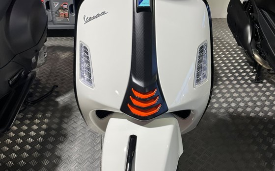 Neufahrzeug Vespa GTS 310 SuperSport - Bild 3