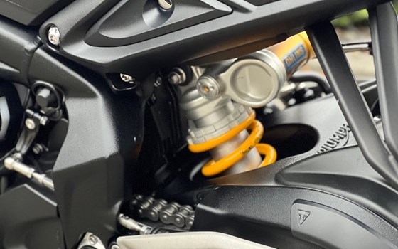 Gebrauchtmotorrad Triumph Street Triple 765 RS - Bild 12