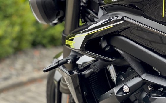 Gebrauchtmotorrad Triumph Street Triple 765 RS - Bild 13