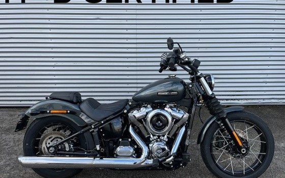 Gebrauchtmotorrad Harley-Davidson Softail Street Bob FXBB - Bild 1