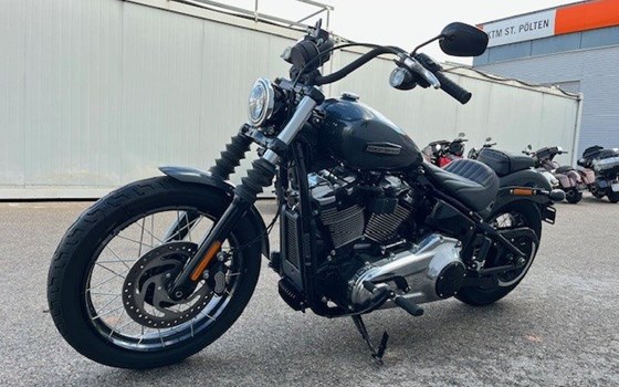 Gebrauchtmotorrad Harley-Davidson Softail Street Bob FXBB - Bild 9