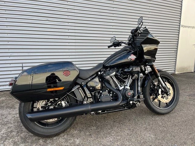 Harley-Davidson Softail Low Rider ST (Midnight Firestorm/Black Finish) - Bild 7
