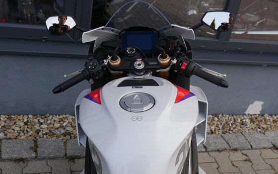 Gebrauchtmotorrad Aprilia RSV4 1100 Factory - Bild 13