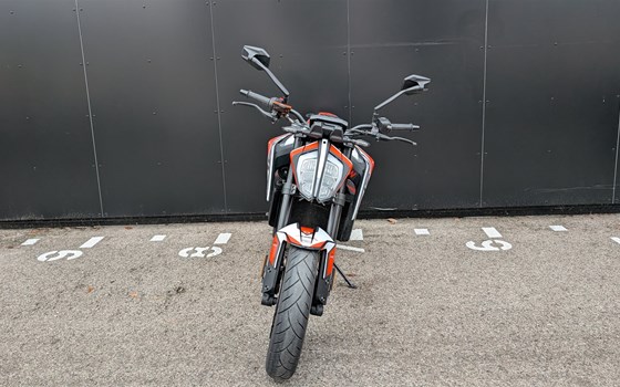 Gebrauchtmotorrad KTM 790 Duke L - Bild 3