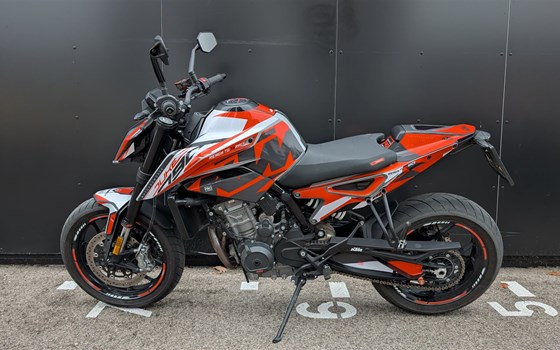 Gebrauchtmotorrad KTM 790 Duke L - Bild 2