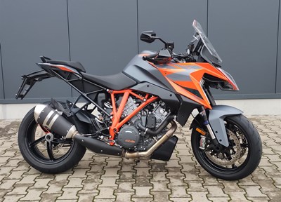 GEBRAUCHTFAHRZEUG KTM 1290 Super Duke GT