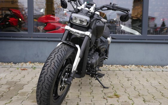 Neufahrzeug Benelli Leoncino Bobber 400 - Bild 7