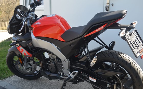 Gebrauchtmotorrad Aprilia Tuono 125 - Bild 9