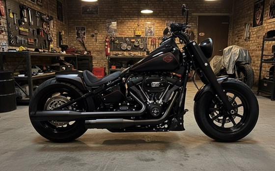 Gebrauchtmotorrad Harley-Davidson Softail Heritage Classic 114 FLHCS - Bild 2