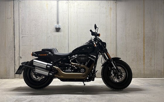 Gebrauchtmotorrad Harley-Davidson Softail Fat Bob 114 FXFBS - Bild 1