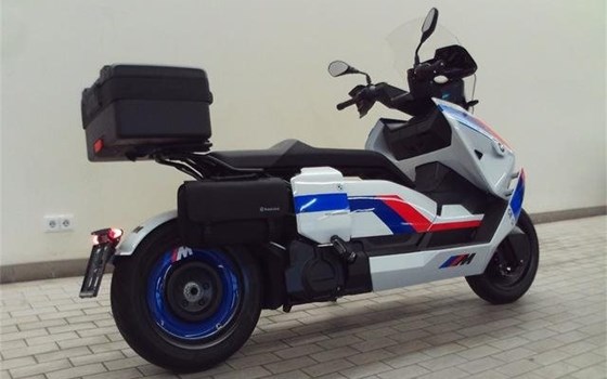 Gebrauchtmotorrad BMW CE 04 - Bild 3