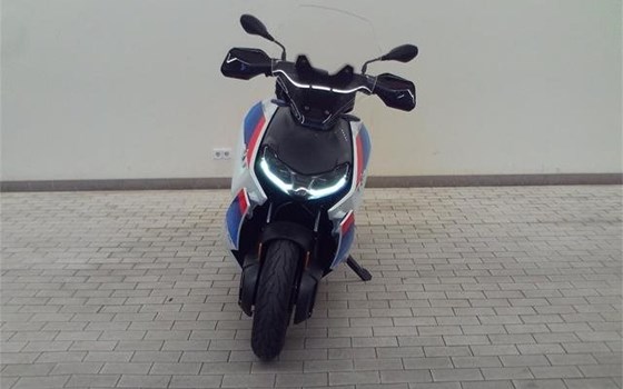 Gebrauchtmotorrad BMW CE 04 - Bild 4