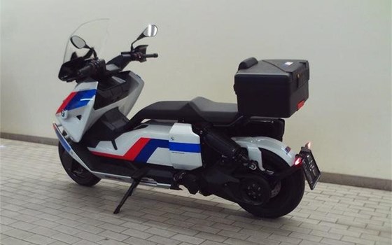 Gebrauchtmotorrad BMW CE 04 - Bild 7