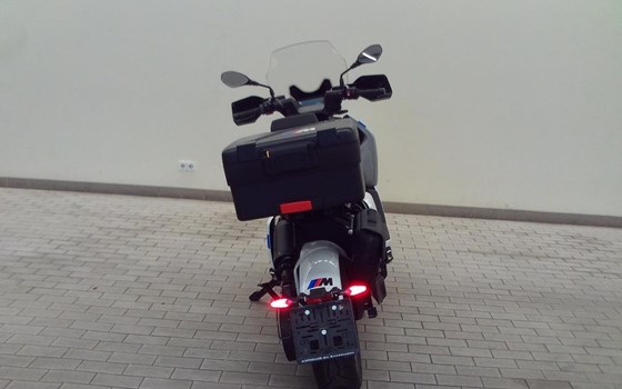 Gebrauchtmotorrad BMW CE 04 - Bild 8