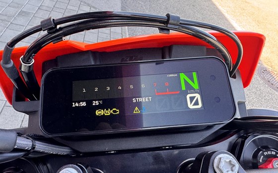 Neufahrzeug KTM 690 SMC R - Bild 9