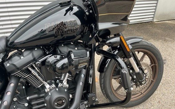 Gebrauchtmotorrad Harley-Davidson Softail Low Rider ST - Bild 3