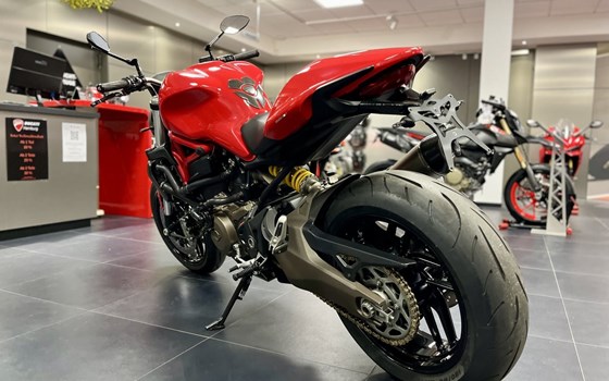 Gebrauchtmotorrad Ducati Monster 821 - Bild 5