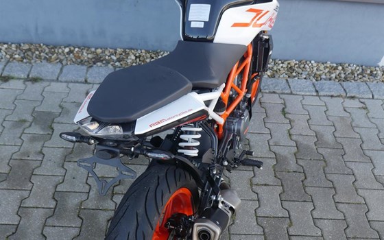 Gebrauchtmotorrad KTM 390 Duke - Bild 8