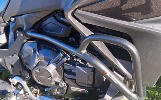 Gebrauchtmotorrad Honda NT1100 DCT Electronic Suspension - Bild 3