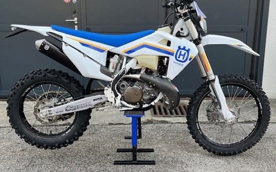 Gebrauchtmotorrad Husqvarna TE 250 Heritage - Bild 2