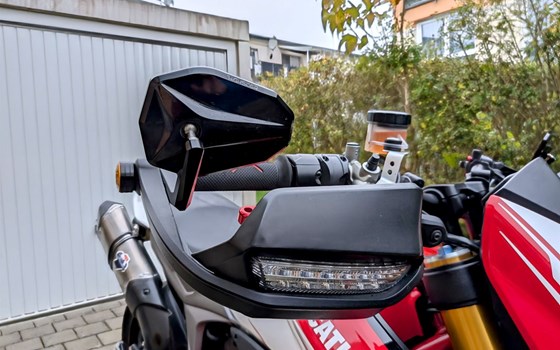 Gebrauchtmotorrad Ducati Hypermotard 939 SP - Bild 13