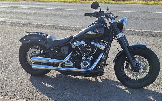 Gebrauchtmotorrad Harley-Davidson Softail Slim FLSL - Bild 1