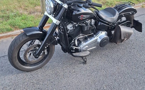 Gebrauchtmotorrad Harley-Davidson Softail Slim FLSL - Bild 4