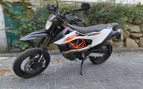 Gebrauchtmotorrad KTM 690 SMC R - Bild 5