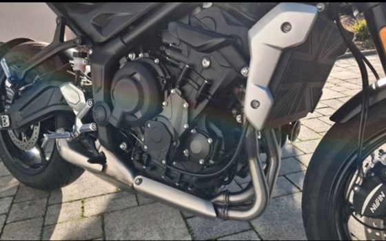 Gebrauchtmotorrad Triumph Trident 660 - Bild 4