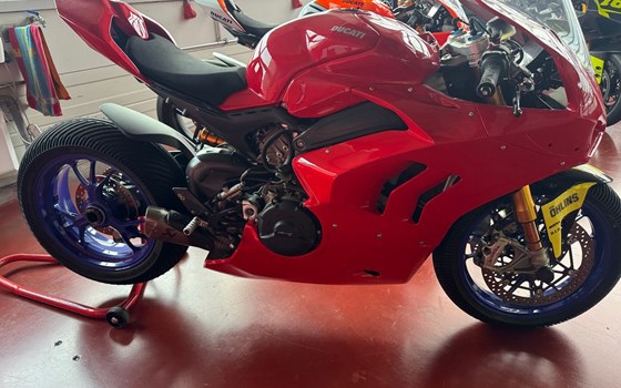 Gebrauchtmotorrad Ducati Panigale V4 S - Bild 2