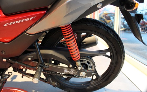 Gebrauchtmotorrad Honda CB125F - Bild 6