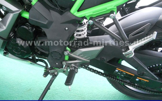 Gebrauchtmotorrad Kawasaki Ninja 125 - Bild 11