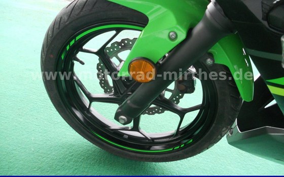 Gebrauchtmotorrad Kawasaki Ninja 125 - Bild 13
