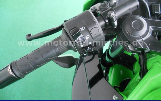 Gebrauchtmotorrad Kawasaki Ninja 125 - Bild 17