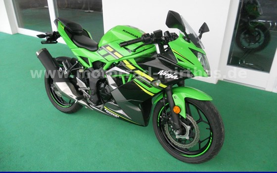 Gebrauchtmotorrad Kawasaki Ninja 125 - Bild 2