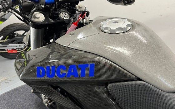 Gebrauchtmotorrad Ducati Hypermotard 796 - Bild 7