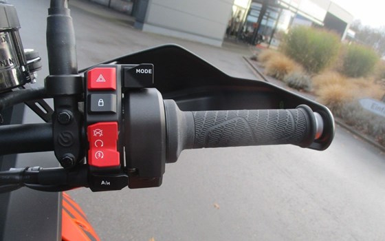 Neufahrzeug KTM 1390 Super Adventure S EVO - Bild 12