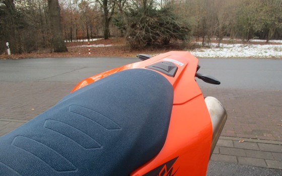 Neufahrzeug KTM 690 SMC R - Bild 13