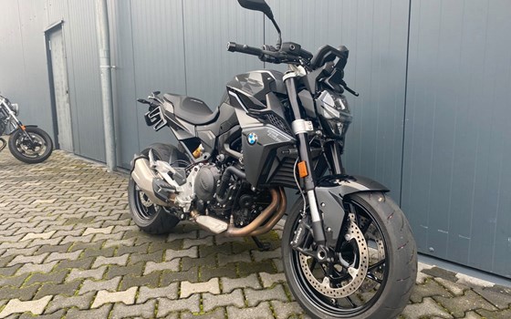 Gebrauchtmotorrad BMW F 900 R - Bild 3