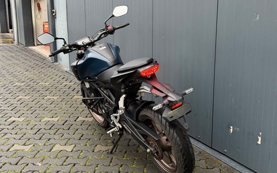 Gebrauchtmotorrad Honda CB125R - Bild 7